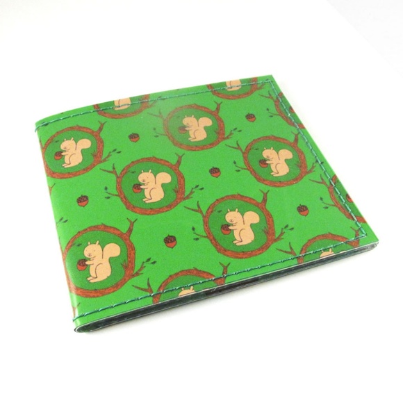 Squirrel Billfold Wallet - Picture 1 of 5